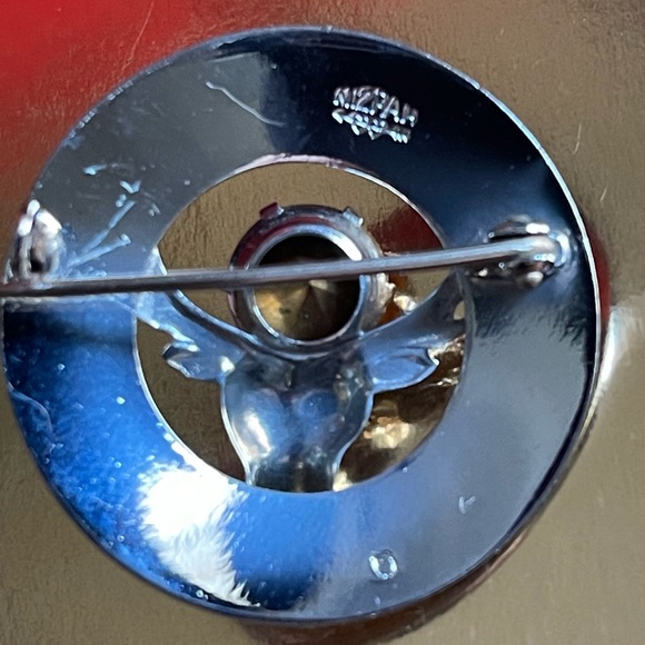 Mizpah Elk Silver Toned Faux Amber Brooch - Picture 3 of 6